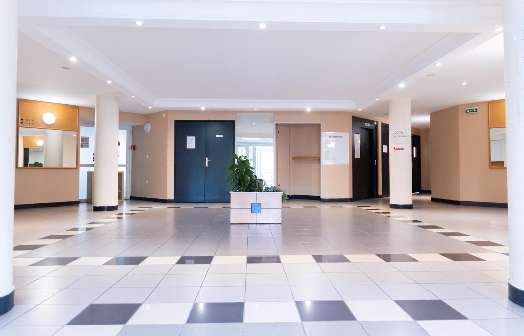 Cosy Appartement - 4 Personnes - Disneyland & Paris Bussy-Saint-Georges Esterno foto