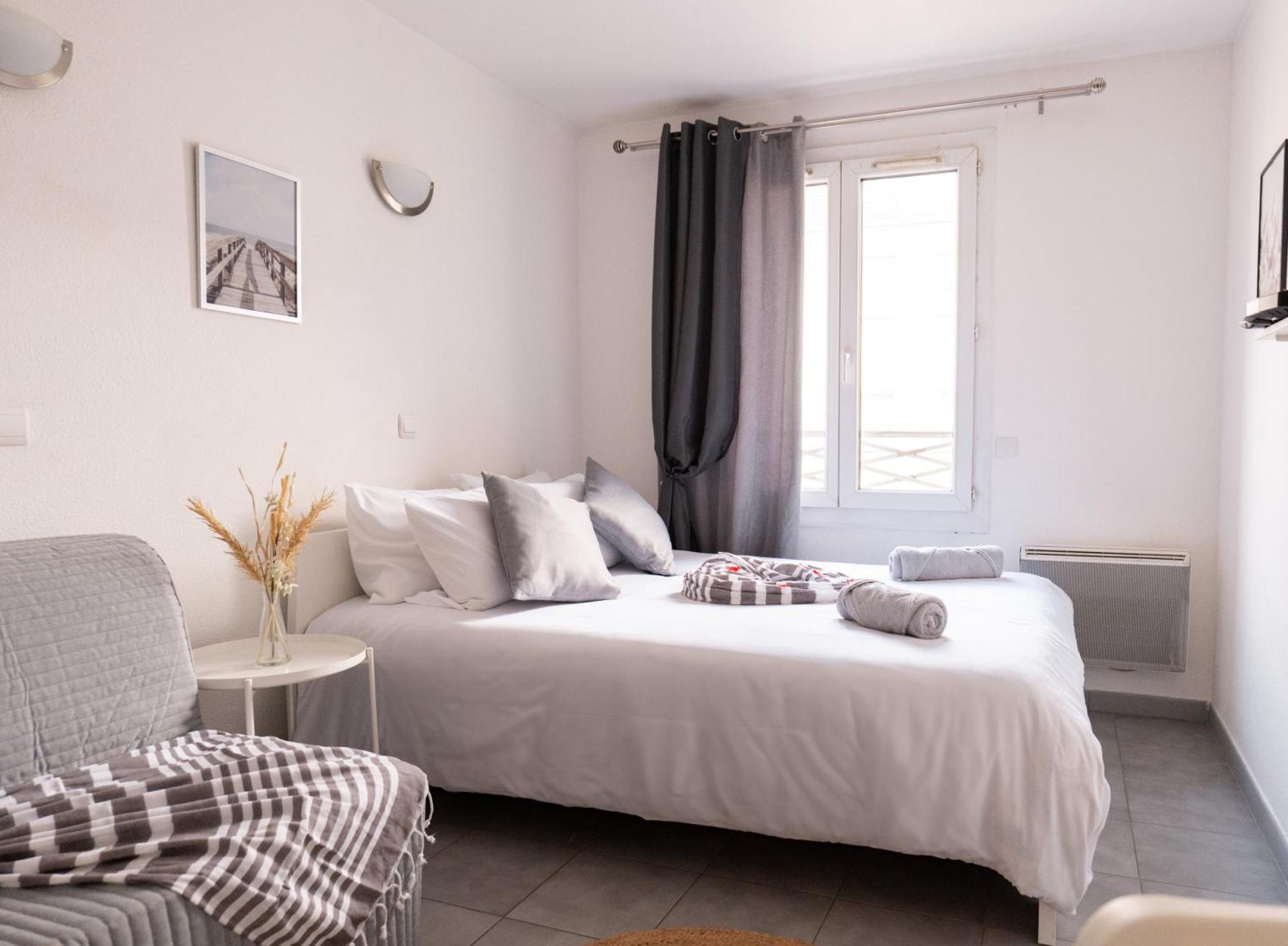 Cosy Appartement - 4 Personnes - Disneyland & Paris Bussy-Saint-Georges Esterno foto
